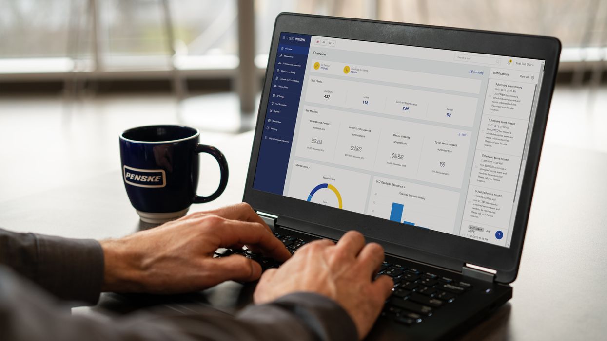 Customer using Fleet Insight on laptop