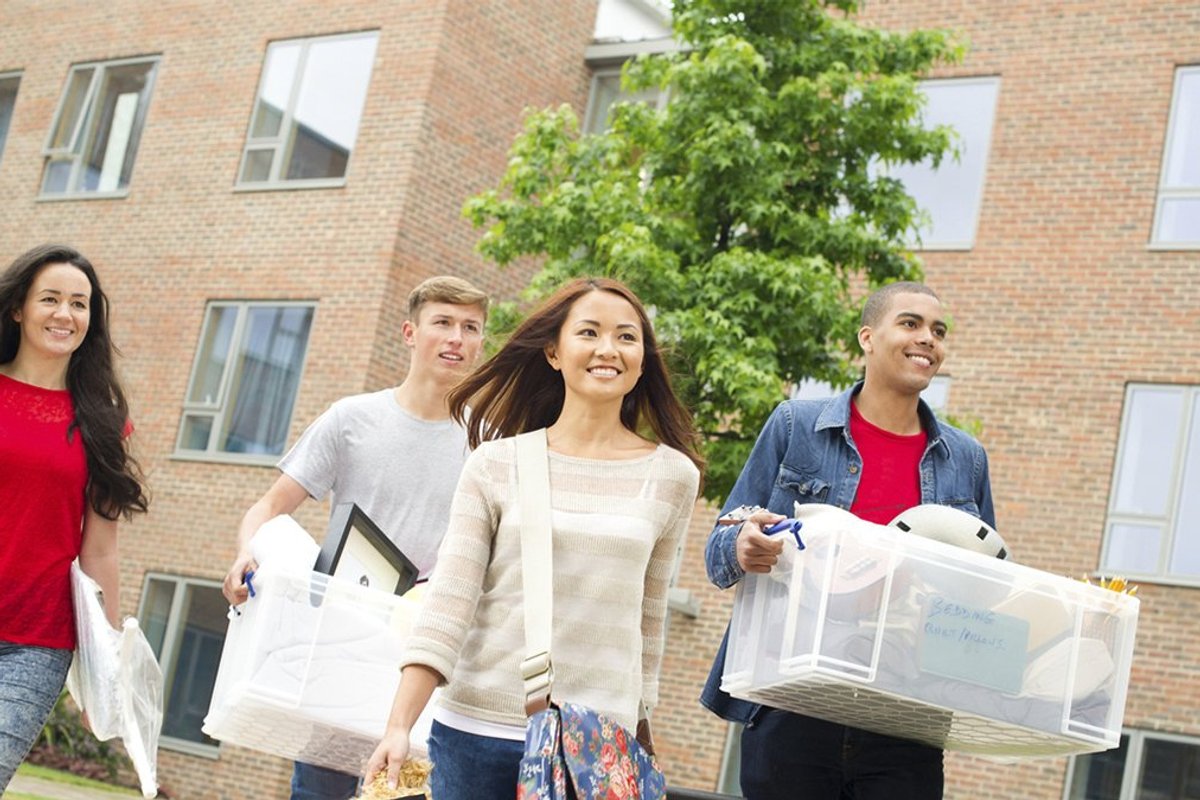 Tips to Earn an A+ on Your College Move-In - Penske