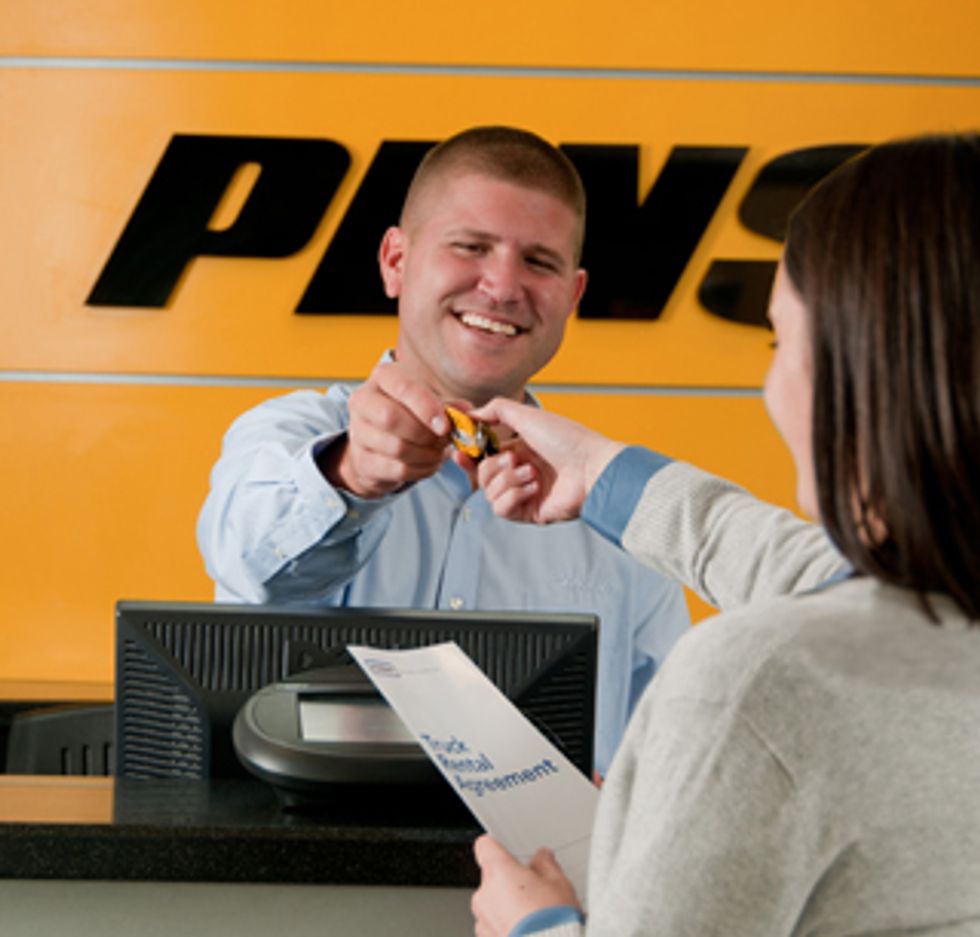 
Get Dependable Trucks, Fast with Penske’s Rental Express
