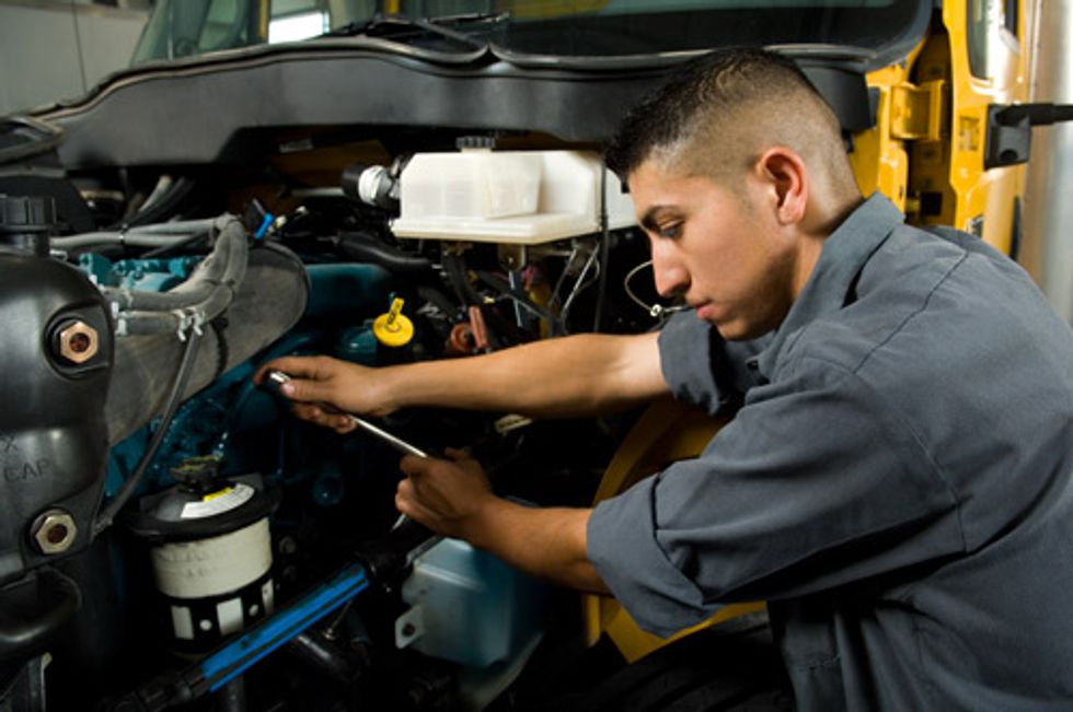 
Preventive Maintenance Drives Fleet Compliance and Reliability
