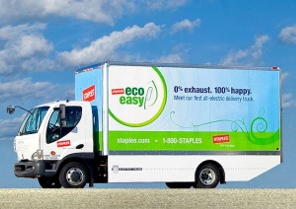 
Staples Selects Penske to Maintain Electric Truck Fleet
