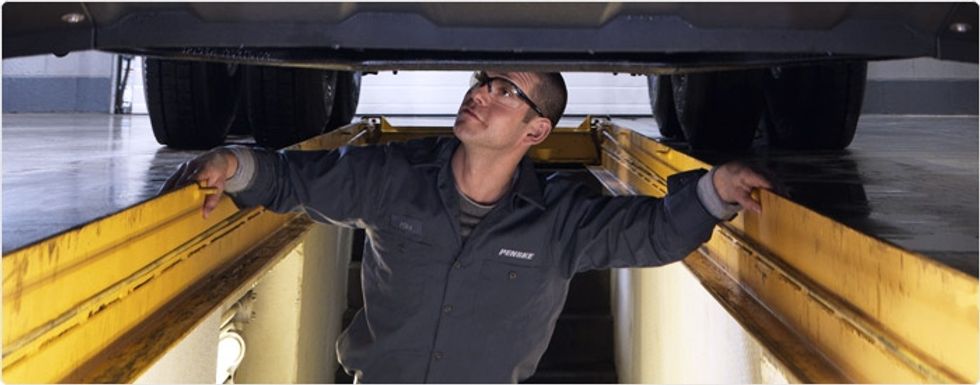 
Penske Seeking Diesel Technicians
