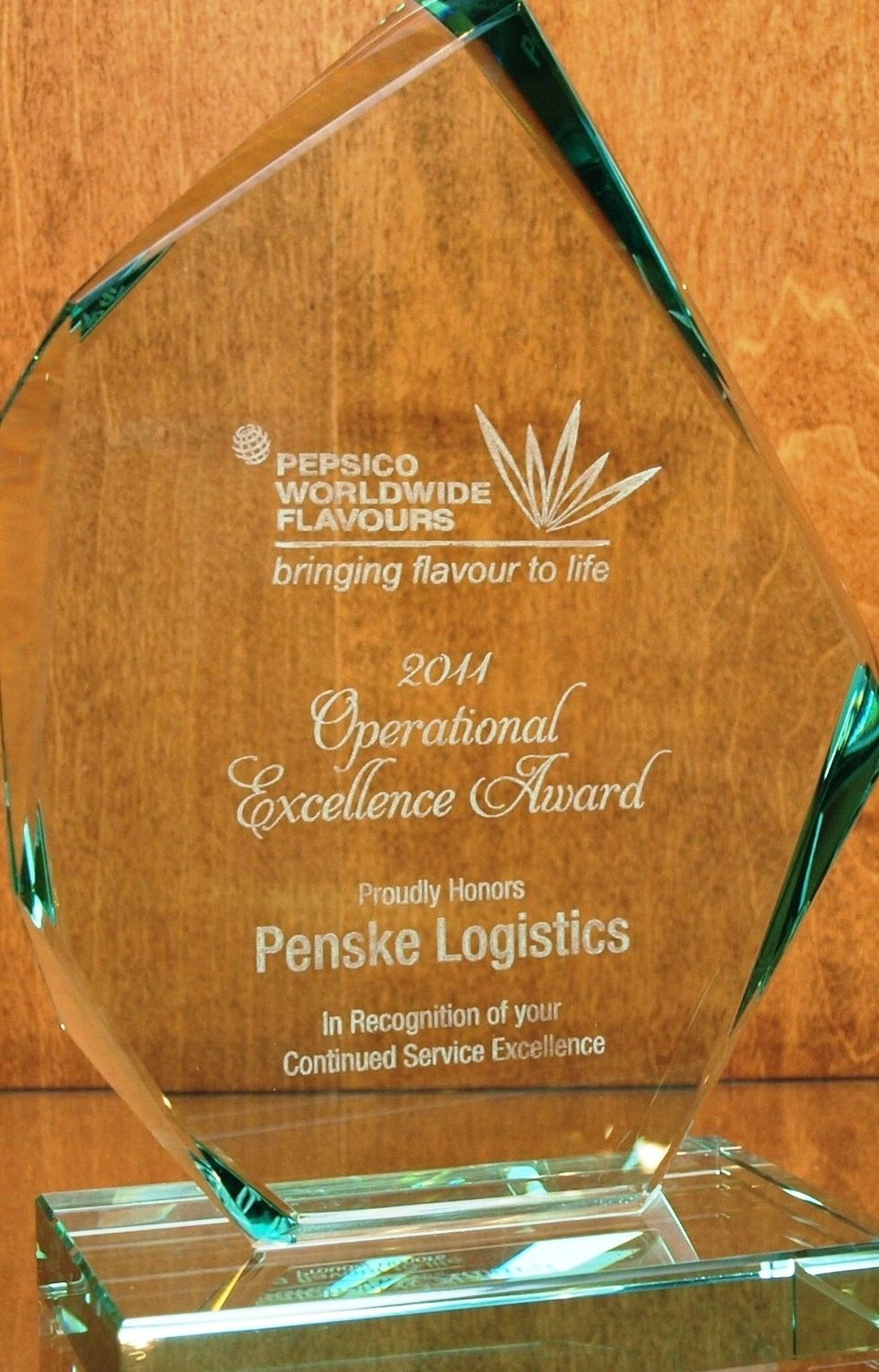
Penske Earns Excellence Award for Transportation Management
