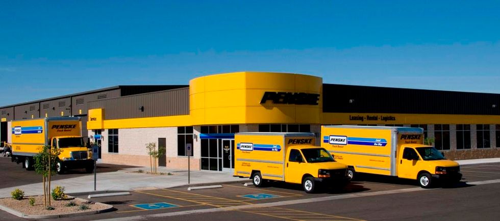 
Penske Truck Leasing Opens New Phoenix Facility

