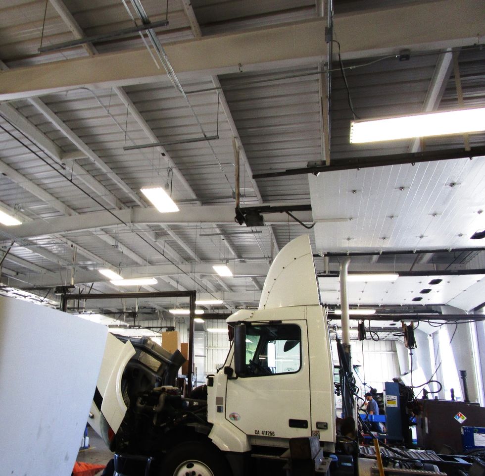 
Penske Modifies Two SoCal Locations to Service Natural Gas Trucks
