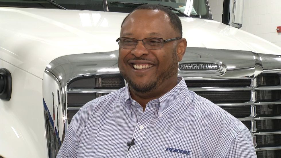 
Penske Logistics Truck Driver Earl Taylor Named Trucking Industry Ambassador
