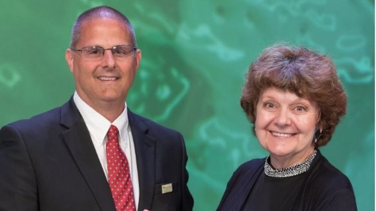 Penske Logistics Receives U.S. EPA SmartWay Excellence Award