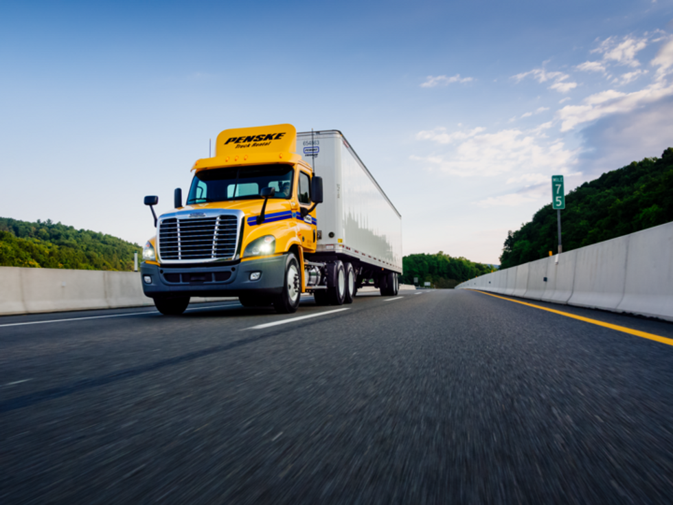 
Penske Features Connected Fleet Solutions at Advanced Clean Transportation Expo
