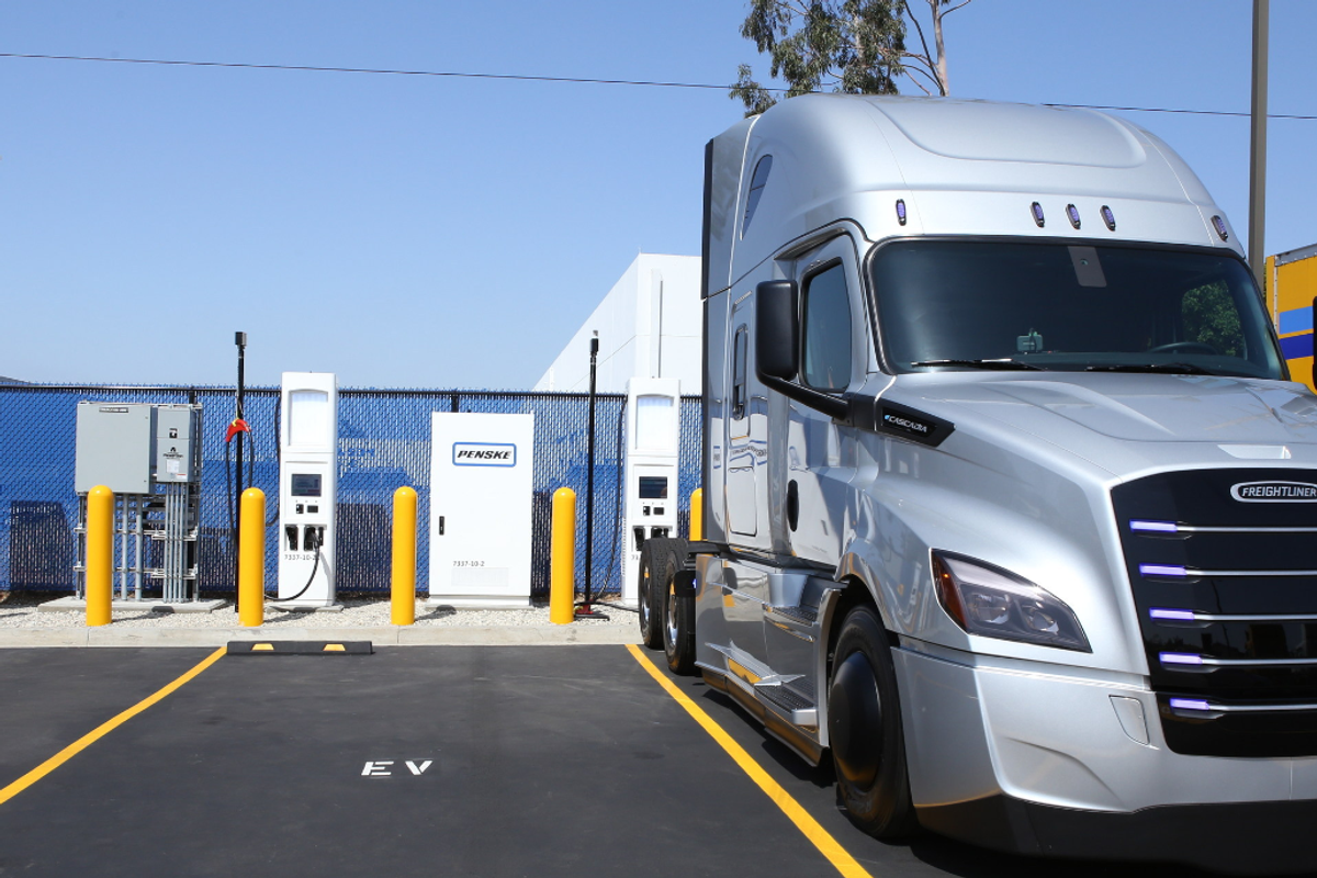 Penske Expert to Discuss EV Truck Efforts at Fleet Forward Conference