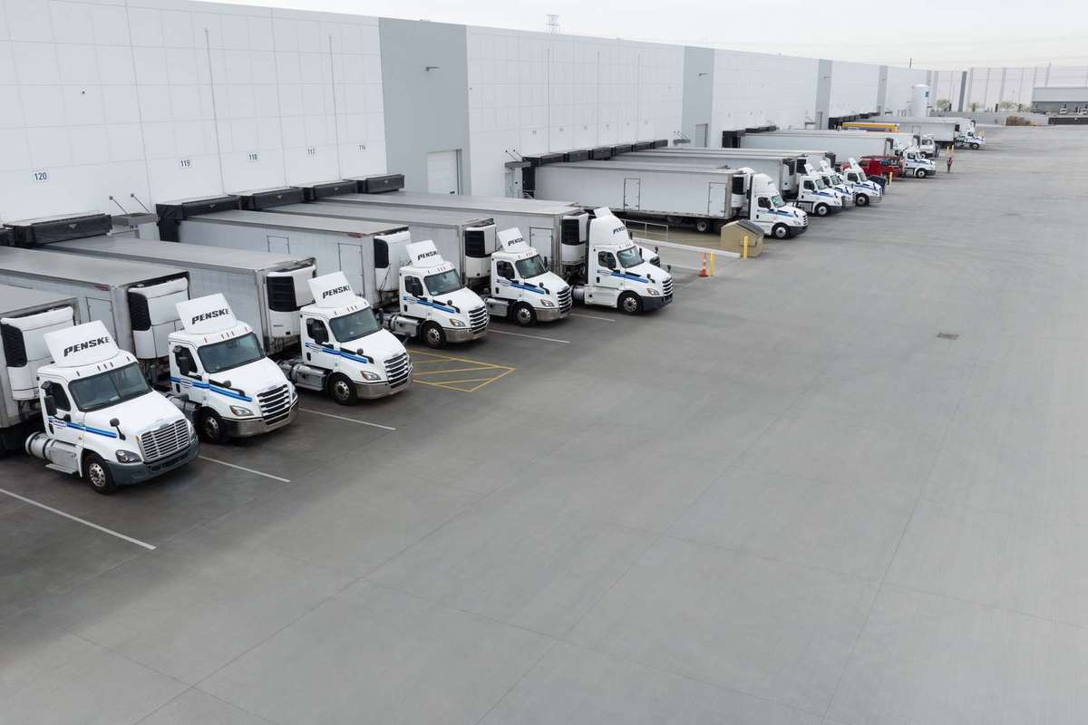 Penske Logistics honored its top supply chain management carriers during a recent ceremony at the Team Penske race headquarters in Mooresville, North Carolina.