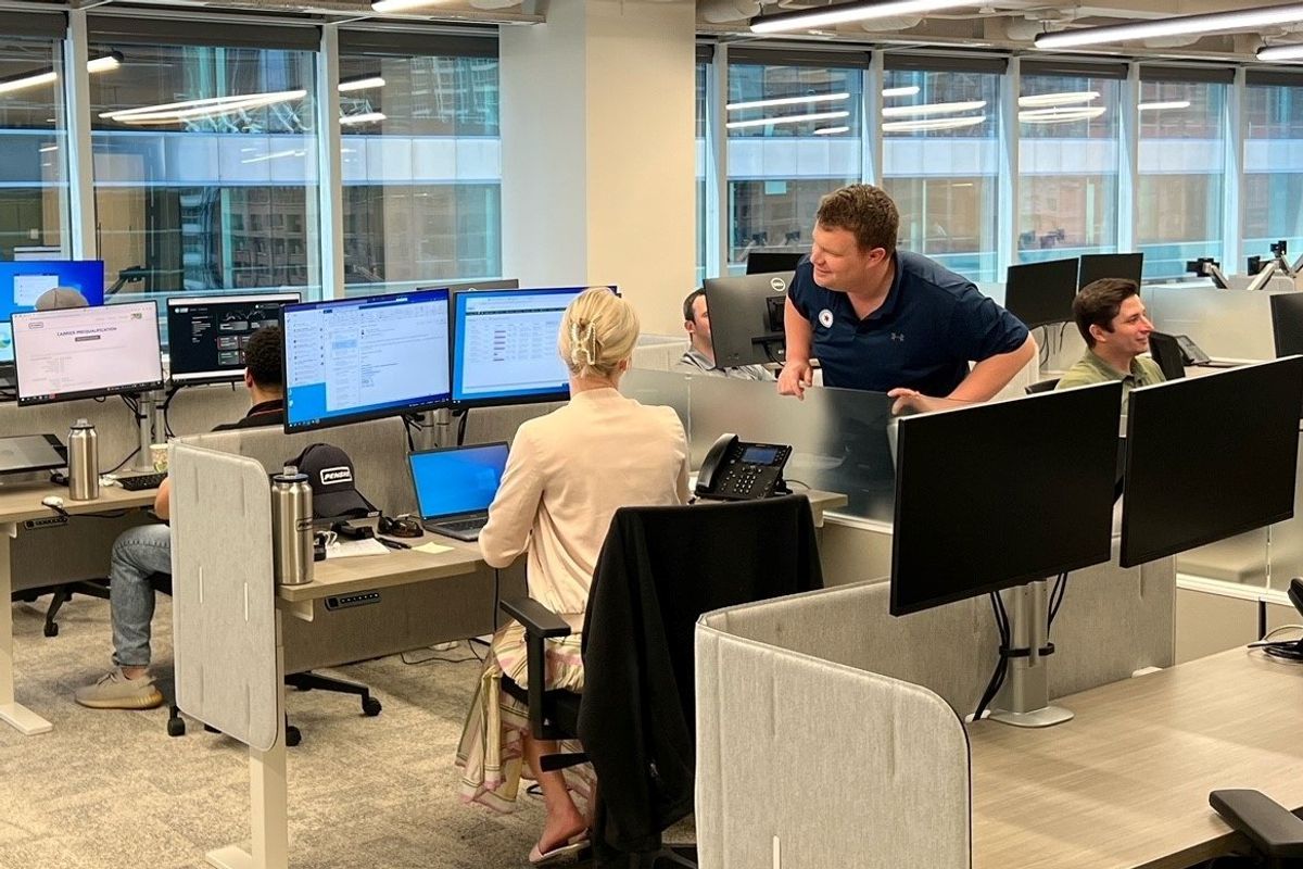 Penske Logistics is ramping up its freight brokerage capabilities this year with increased hiring and the opening of two new locations in the United States. Penske has introduced new offices in Chicago and Edison, New Jersey.