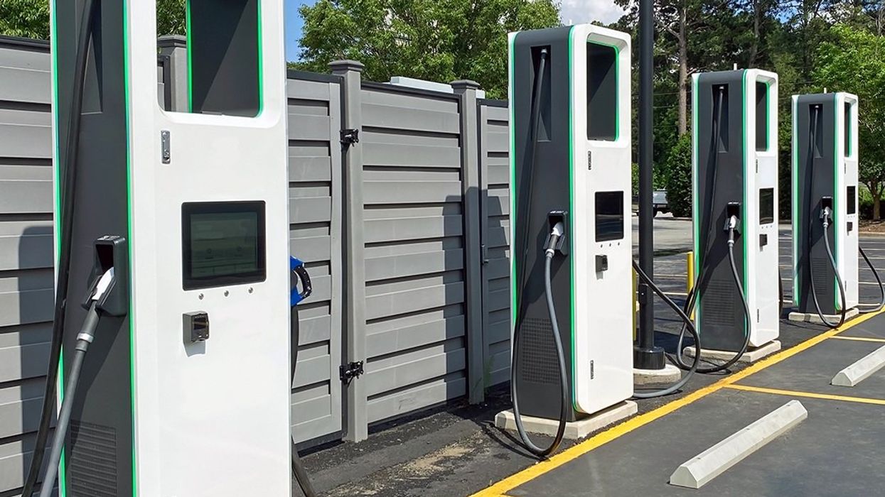 Penske Transportation Solutions and ForeFront Power have formed a new joint venture named Penske Energy LLC.