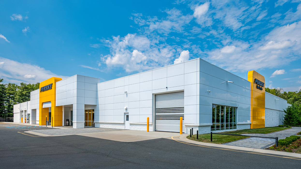 White and yellow Penske building